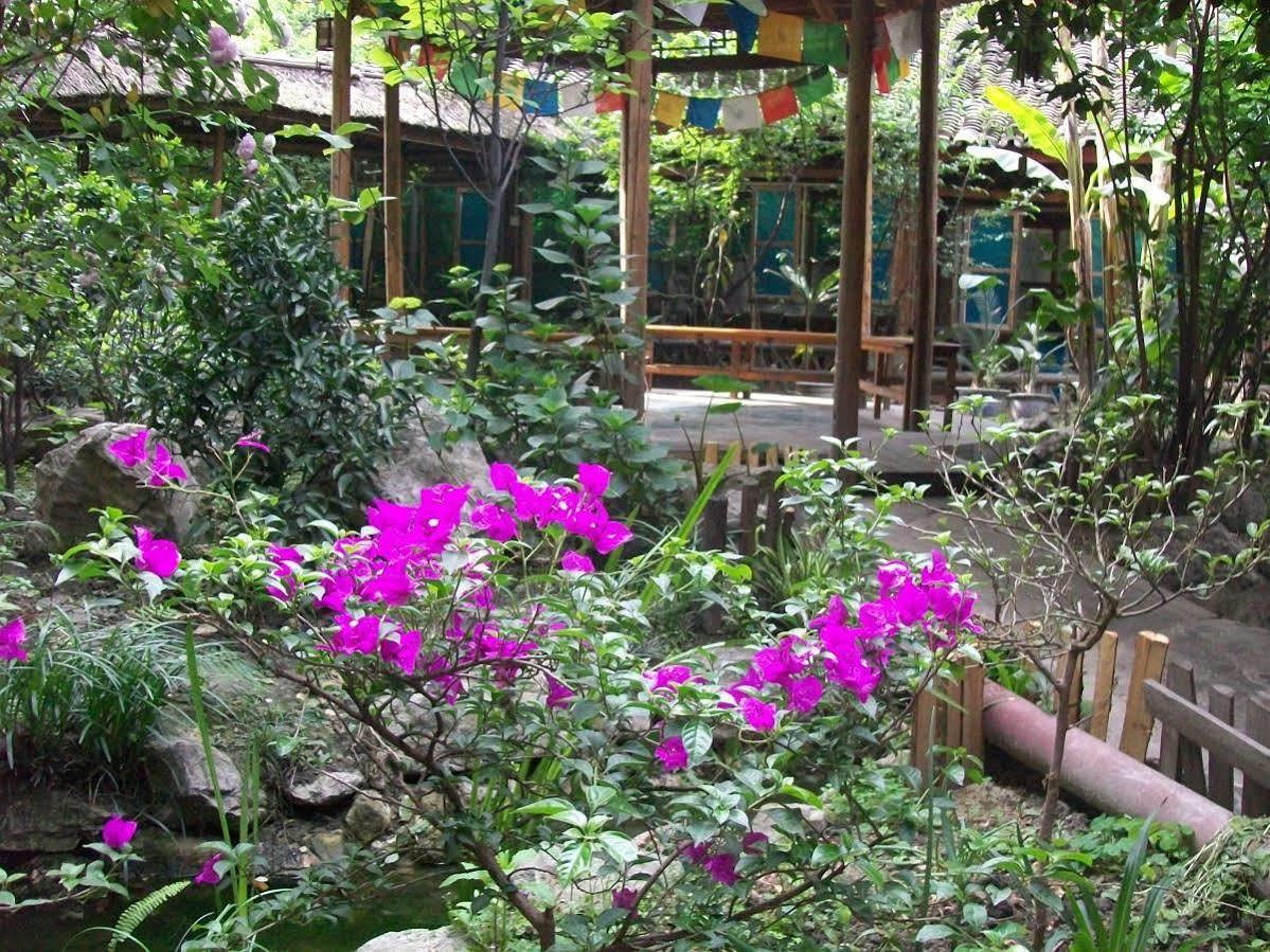 Hello Chengdu International Youth Hostel Экстерьер фото
